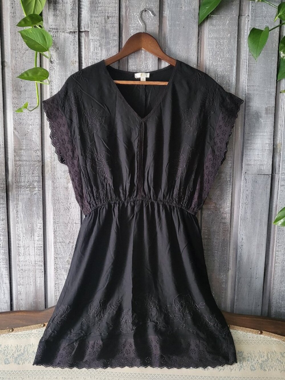 Charming Charlie Black Rayon Eyelet Embroidered Mini Dress M Cotton Lace Boho